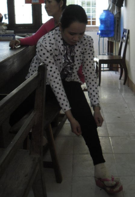 Đánh vợ như kẻ thù, "cưng" bồ như trứng mỏng